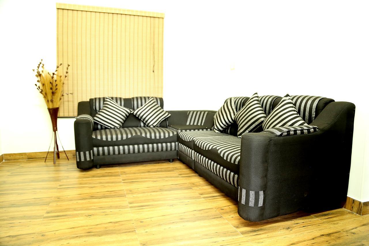 Amritham Holidays Homestay Trivandrum 特里凡得琅 外观 照片