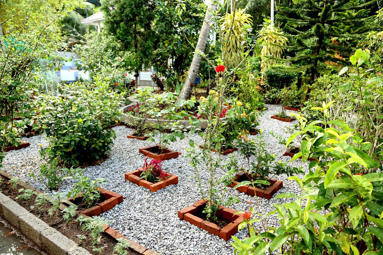 Amritham Holidays Homestay Trivandrum 特里凡得琅 外观 照片